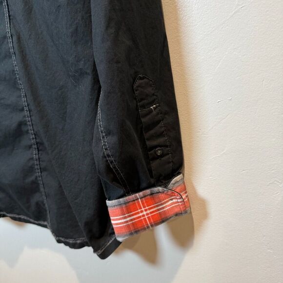 Fender Black Button Up Reversible Cuff Men's Shirt Medium Rock and Roll Religion - Picture 14 of 16